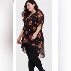 Torrid top‎ flowyblouse floral flowy top v neck button down sheer size 0 large